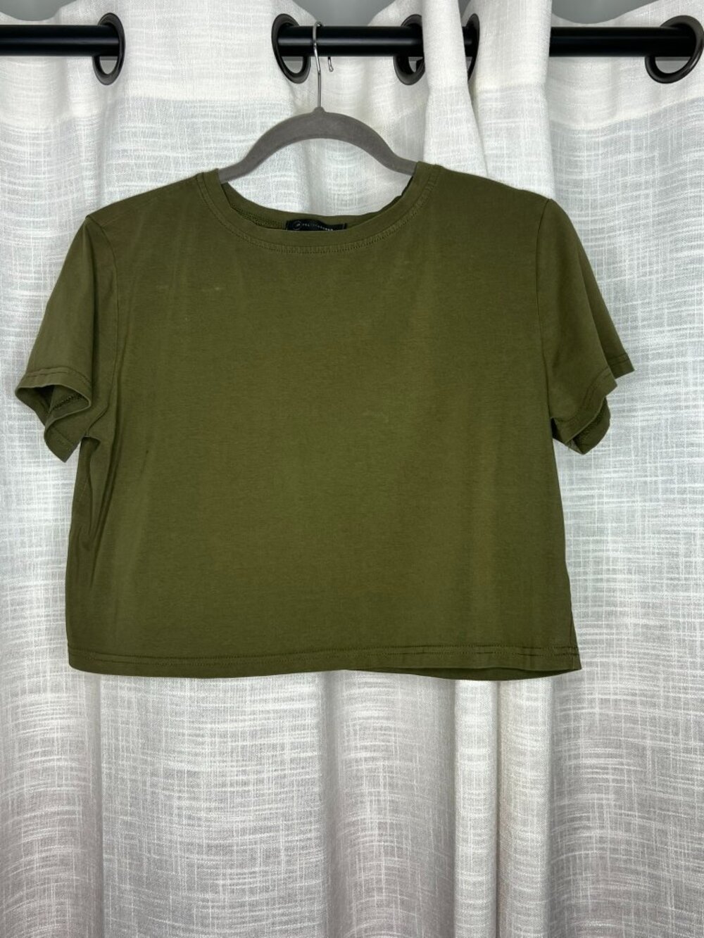 Pretty Garden Green Cropped T-Shirt